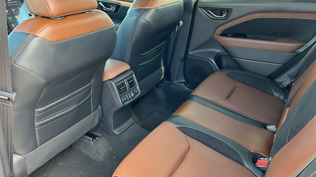 Thumbnail: 2026 Subaru Forester - 12