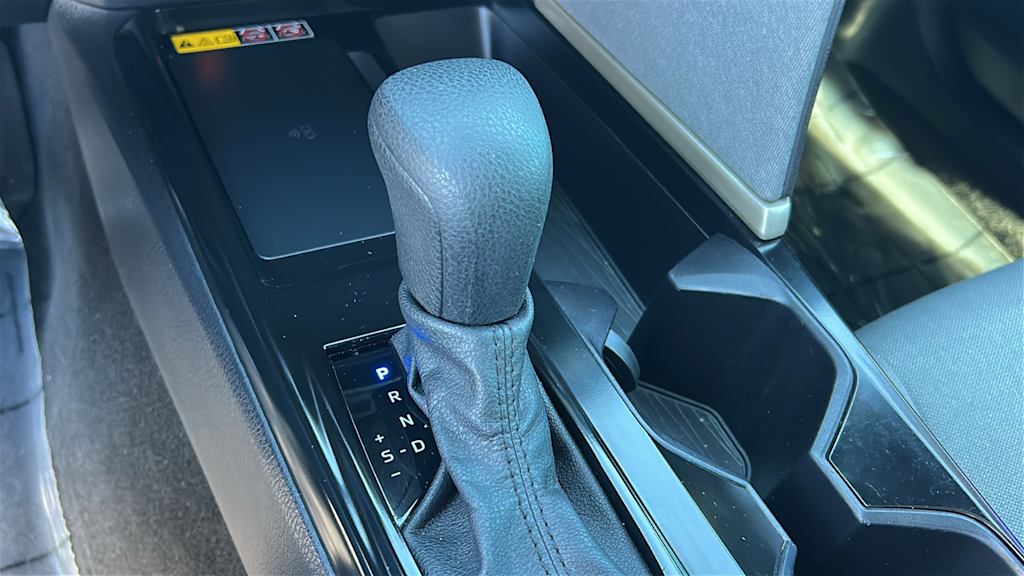 Thumbnail: 2025 Toyota Camry - 14