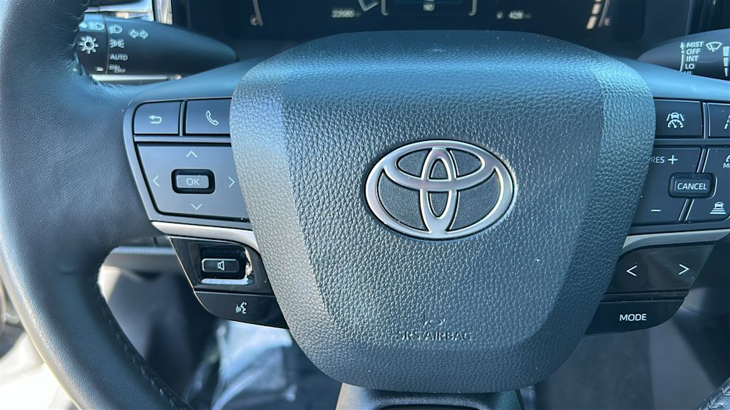 Thumbnail: 2025 Toyota Camry - 25