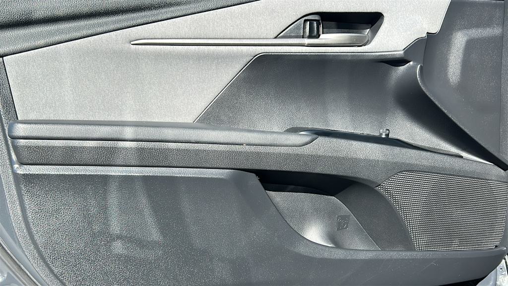 Thumbnail: 2025 Toyota Camry - 16