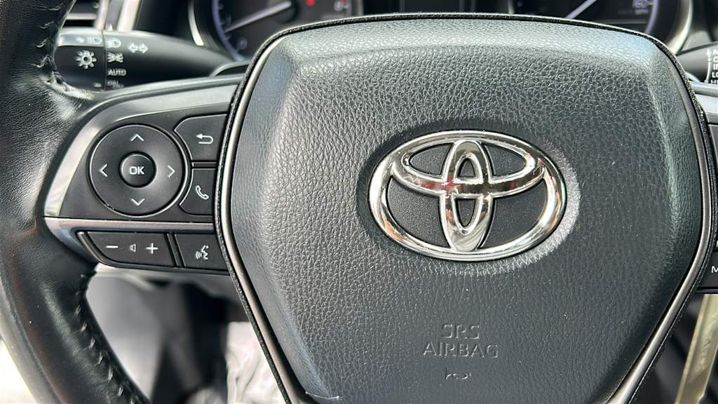 Thumbnail: 2022 Toyota Camry - 26