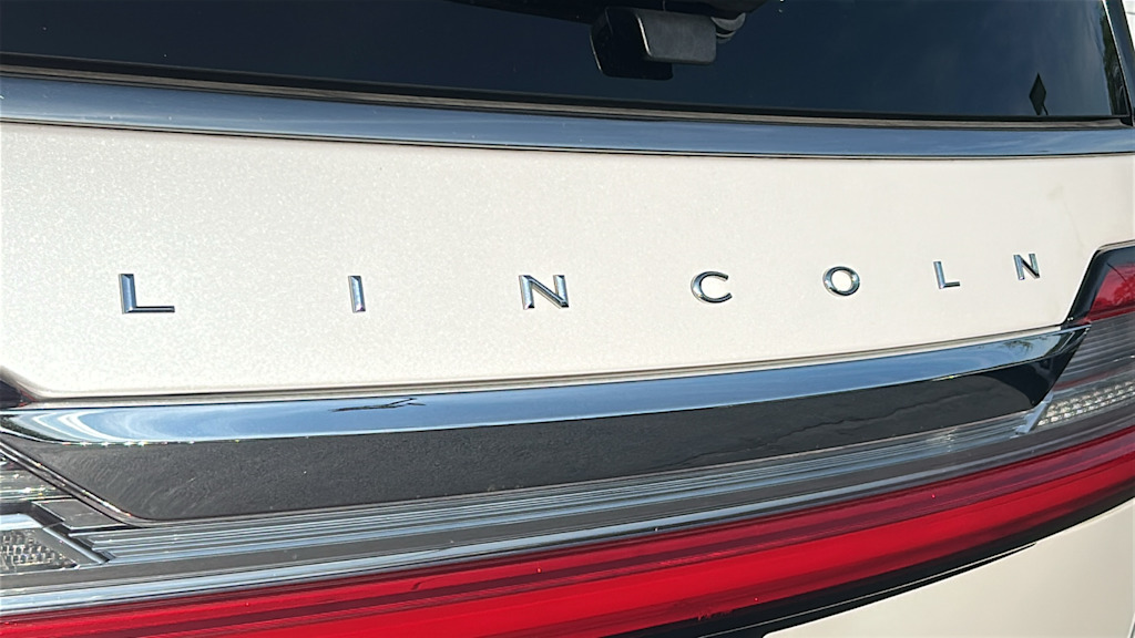 Thumbnail: 2019 Lincoln Navigator L - 7