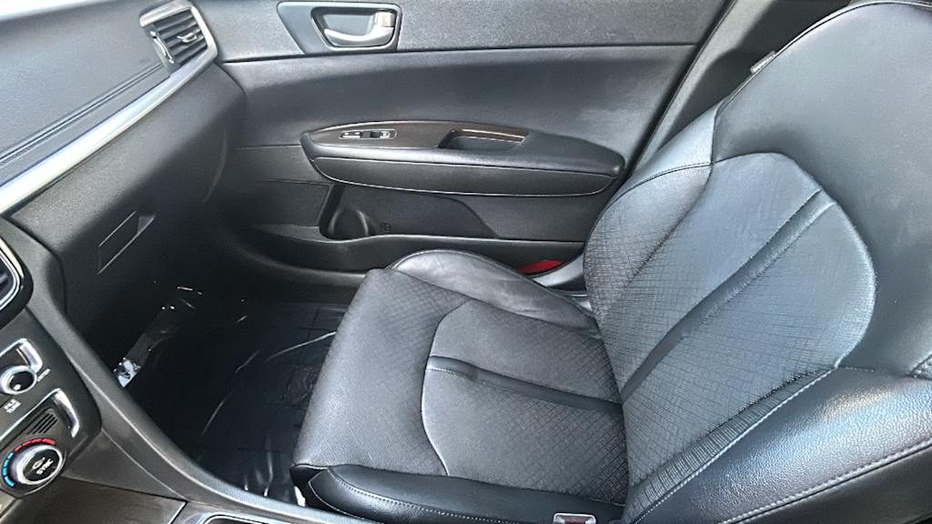 Thumbnail: 2019 Kia Optima - 10