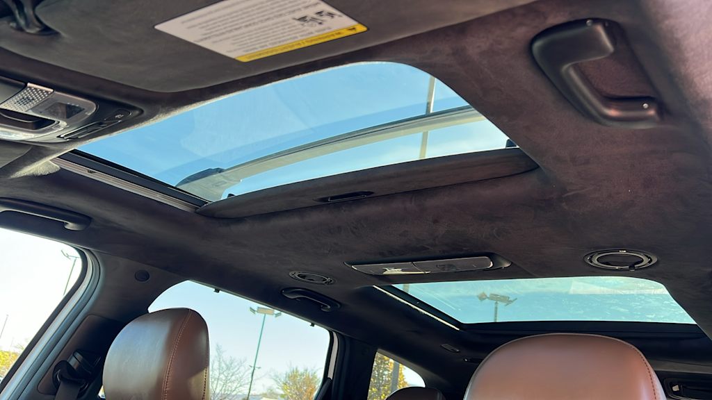 Thumbnail: 2021 Kia Telluride - 32
