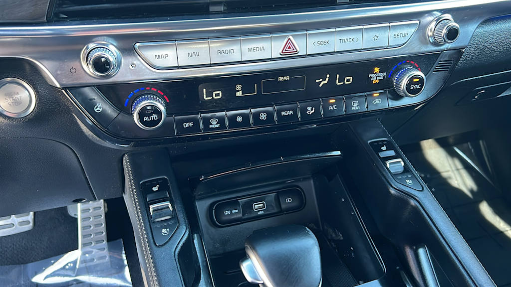 Thumbnail: 2021 Kia Telluride - 23