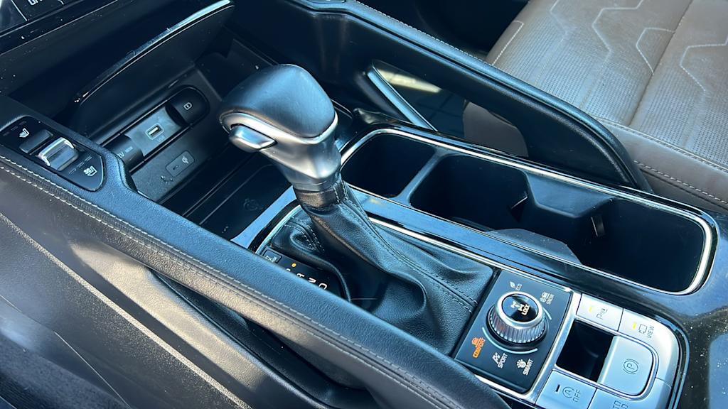 Thumbnail: 2021 Kia Telluride - 15