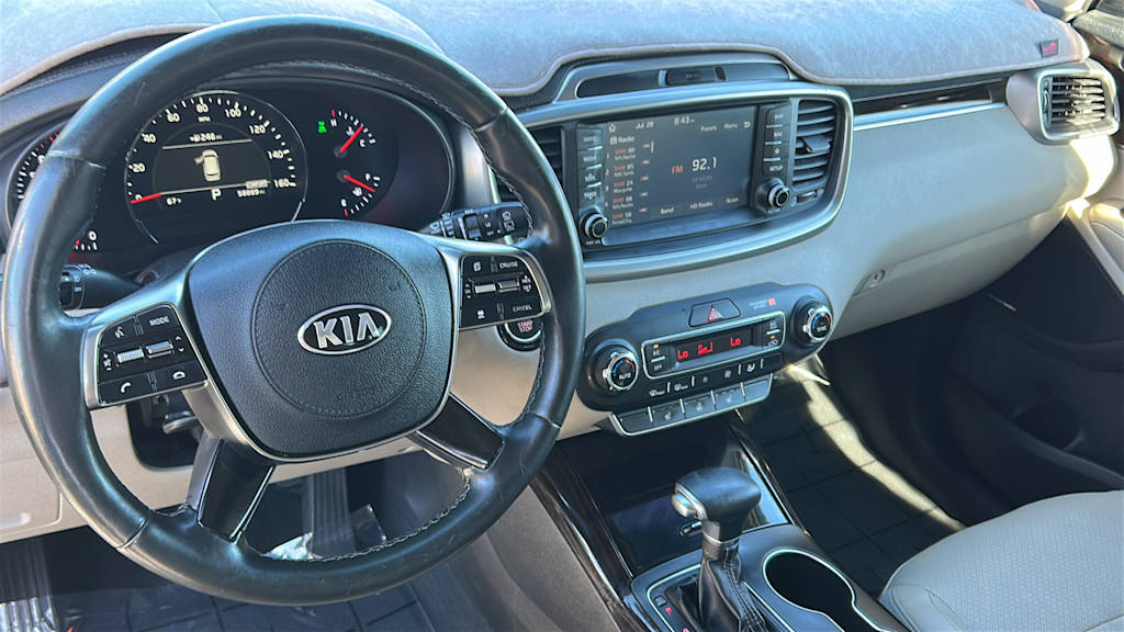 Thumbnail: 2019 Kia Sorento - 2