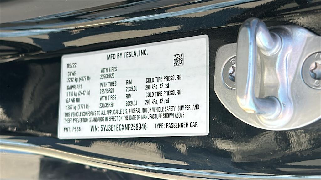 Thumbnail: 2022 Tesla Model 3 - 16