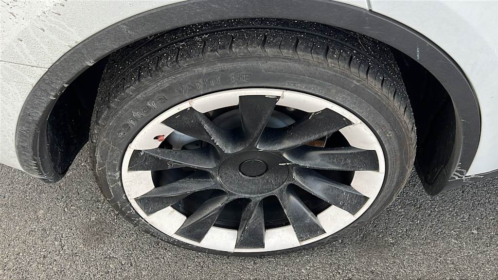 Thumbnail: 2023 Tesla Model Y - 15