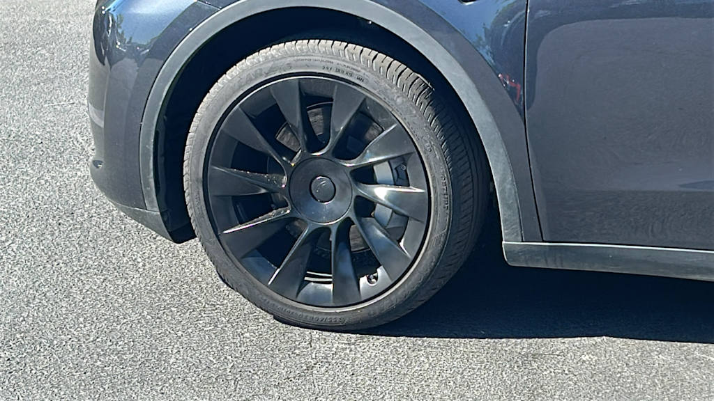 Thumbnail: 2025 Tesla Model Y - 7