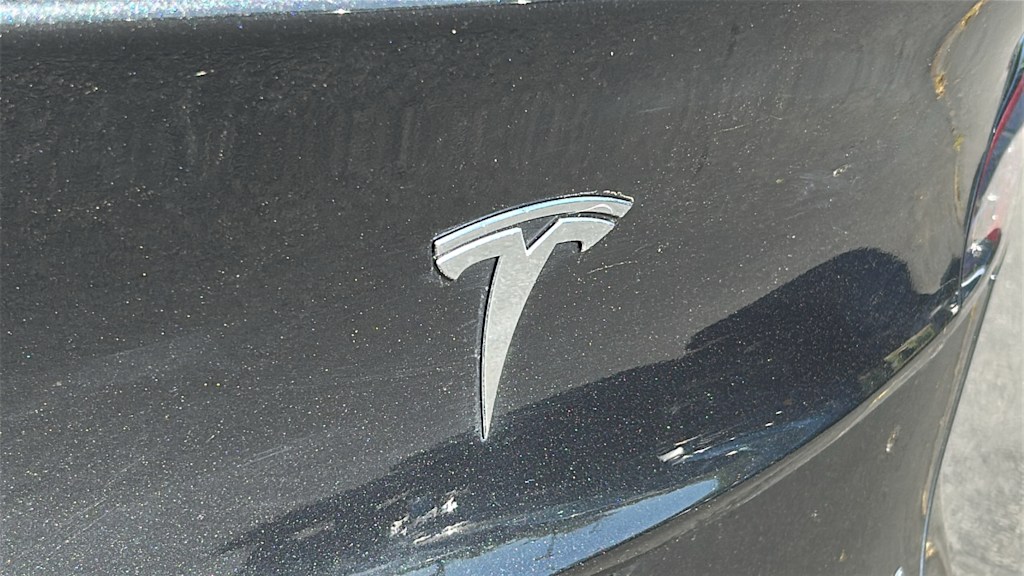 Thumbnail: 2025 Tesla Model Y - 28