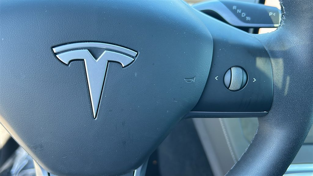Thumbnail: 2025 Tesla Model Y - 23