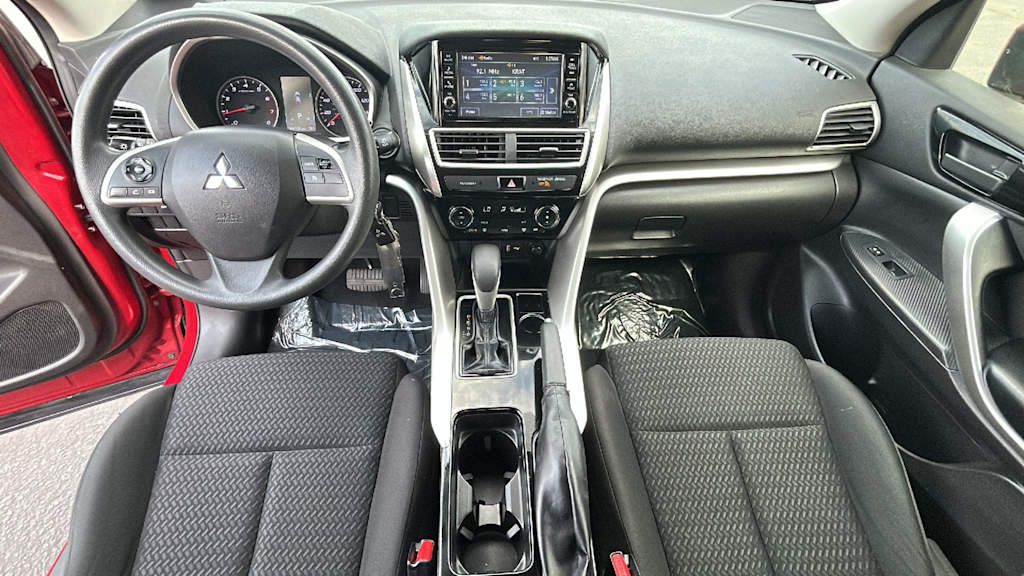 Thumbnail: 2018 Mitsubishi Eclipse Cross - 12