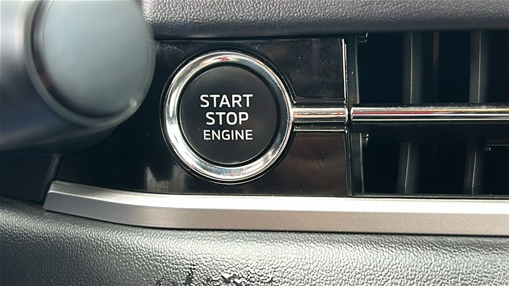 Thumbnail: 2024 Mitsubishi Outlander - 23