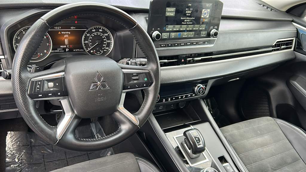 Thumbnail: 2024 Mitsubishi Outlander - 2