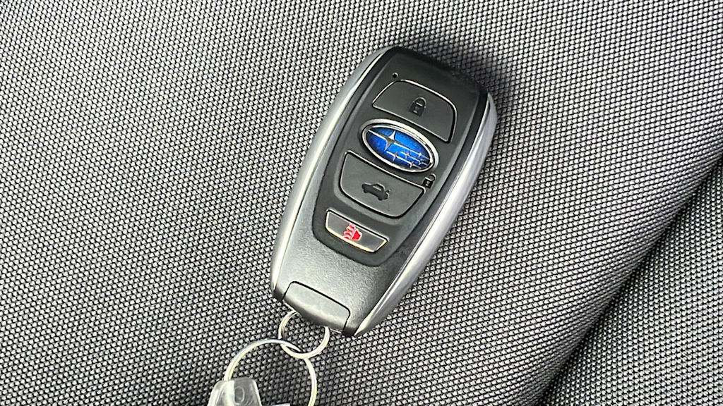 2025 Subaru Crosstrek Premium 19