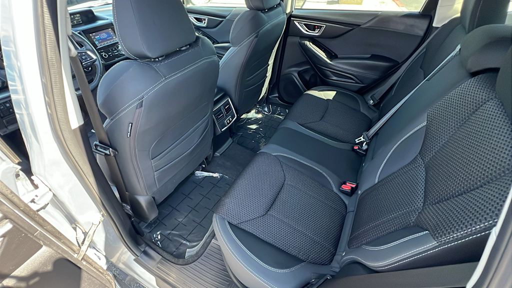 2023 Subaru Forester Premium 12