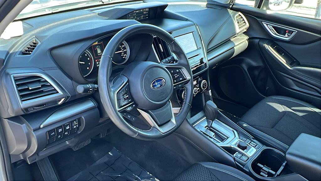 2023 Subaru Forester Premium 2