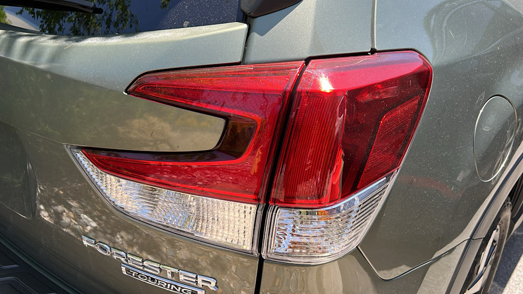 2019 Subaru Forester Touring 13