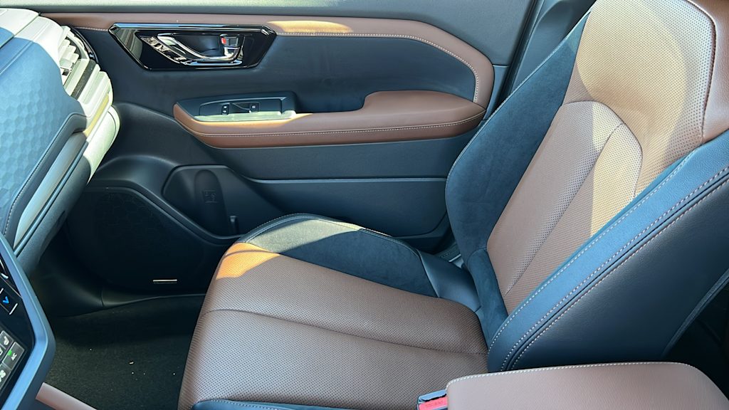 Thumbnail: 2025 Subaru Forester - 11