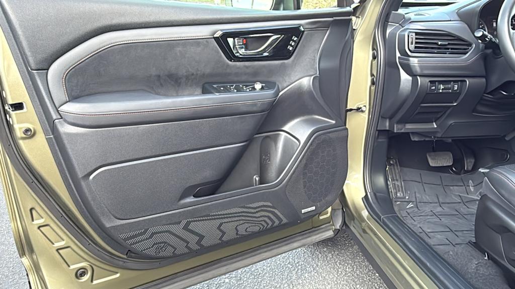 Thumbnail: 2025 Subaru Forester - 28