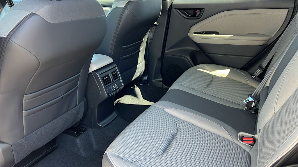 2025 Subaru Forester Premium 12