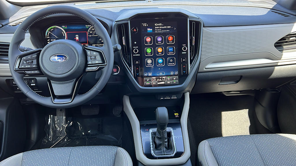 2025 Subaru Forester Premium 13