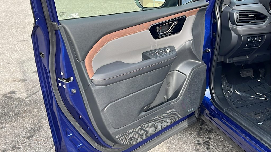 Thumbnail: 2025 Subaru Forester - 29