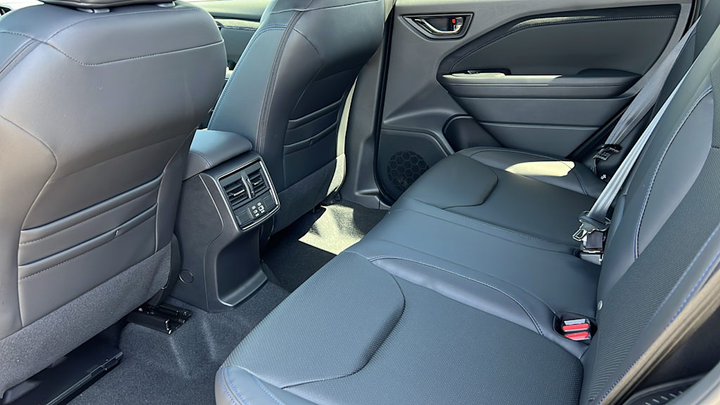 2025 Subaru Forester Limited 12