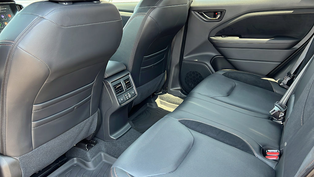 Thumbnail: 2025 Subaru Forester - 12