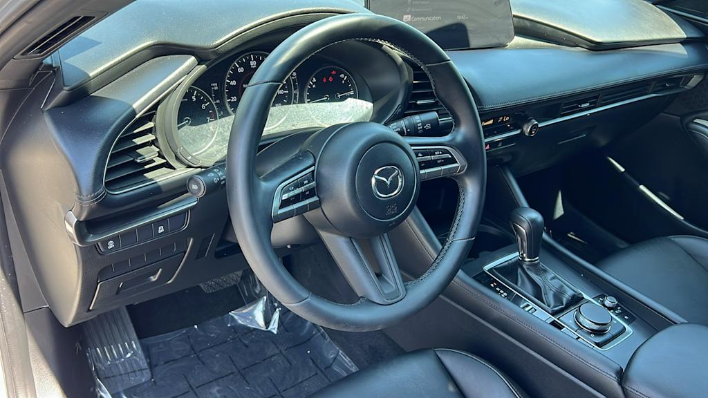 Thumbnail: 2022 Mazda Mazda3 - 2