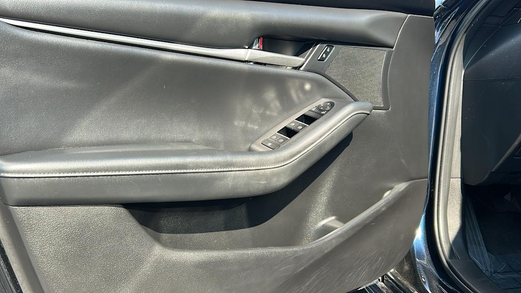 Thumbnail: 2021 Mazda Mazda3 - 28