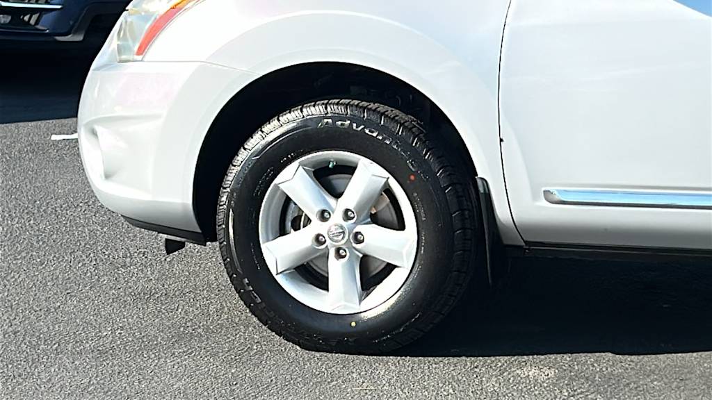 Thumbnail: 2012 Nissan Rogue - 8