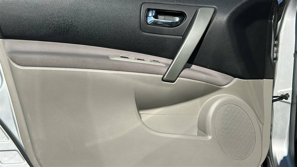 Thumbnail: 2012 Nissan Rogue - 28