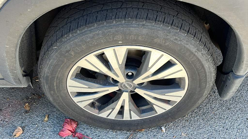 Thumbnail: 2023 Nissan Rogue - 15