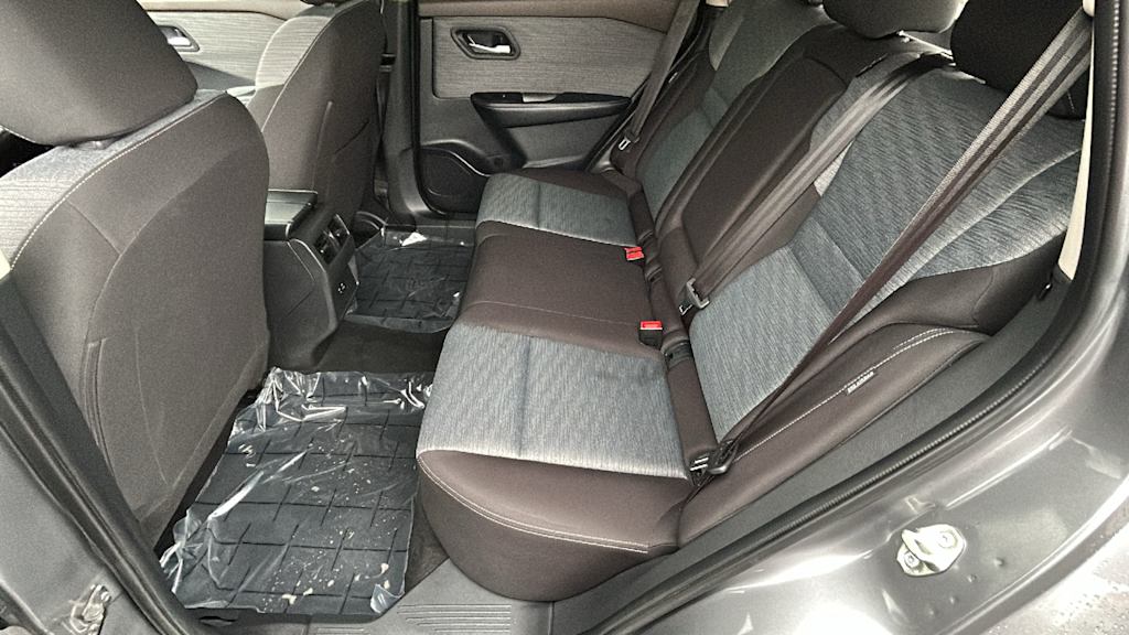 Thumbnail: 2023 Nissan Rogue - 10