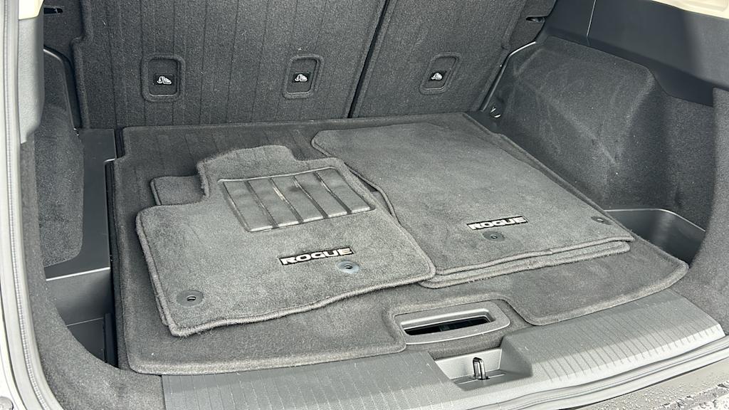 Thumbnail: 2023 Nissan Rogue - 15