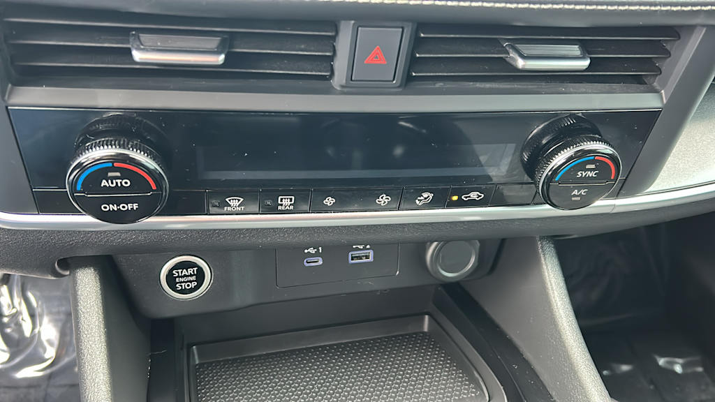 Thumbnail: 2023 Nissan Rogue - 22