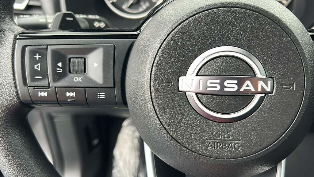 Thumbnail: 2023 Nissan Rogue - 25