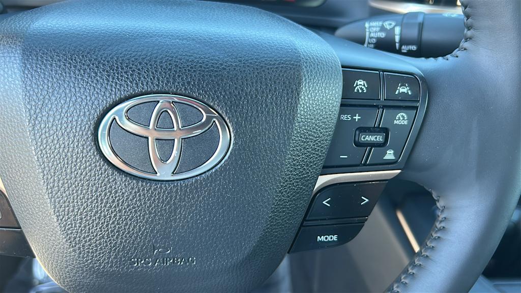 Thumbnail: 2023 Toyota Crown - 26