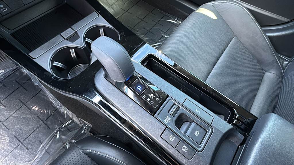 Thumbnail: 2024 Toyota Prius - 16