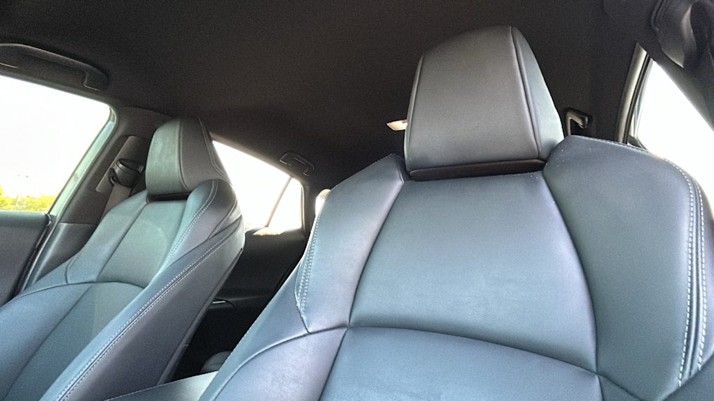 Thumbnail: 2022 Toyota Venza - 10