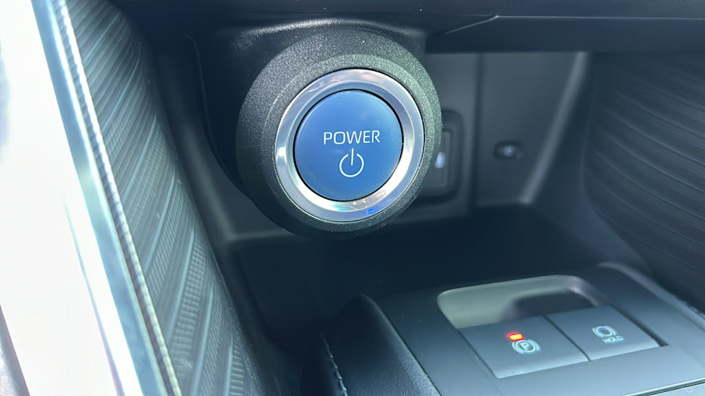 Thumbnail: 2022 Toyota Venza - 24