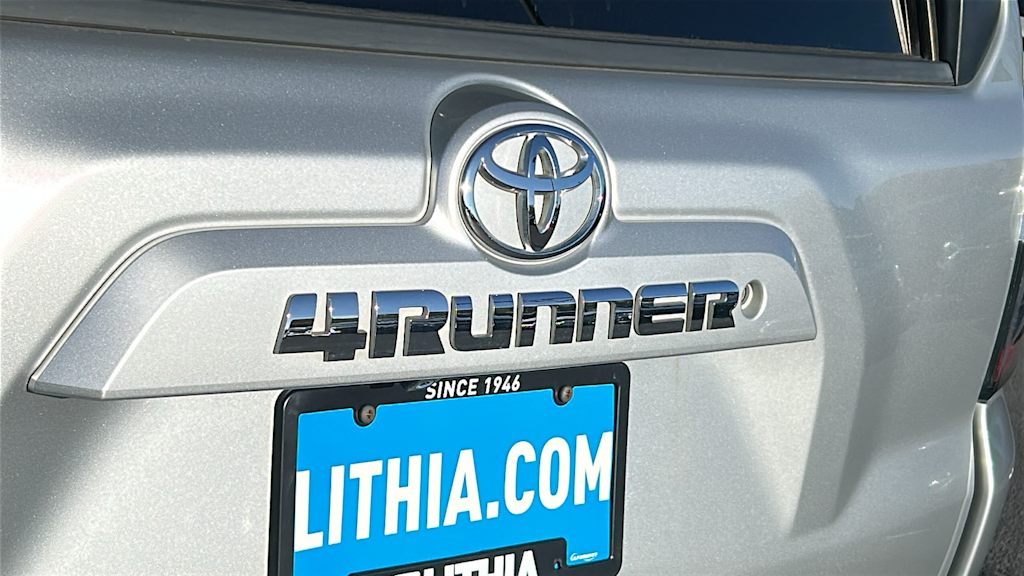 Thumbnail: 2014 Toyota 4Runner - 7