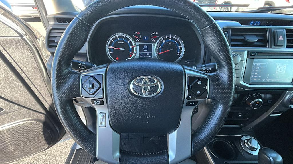 Thumbnail: 2014 Toyota 4Runner - 9
