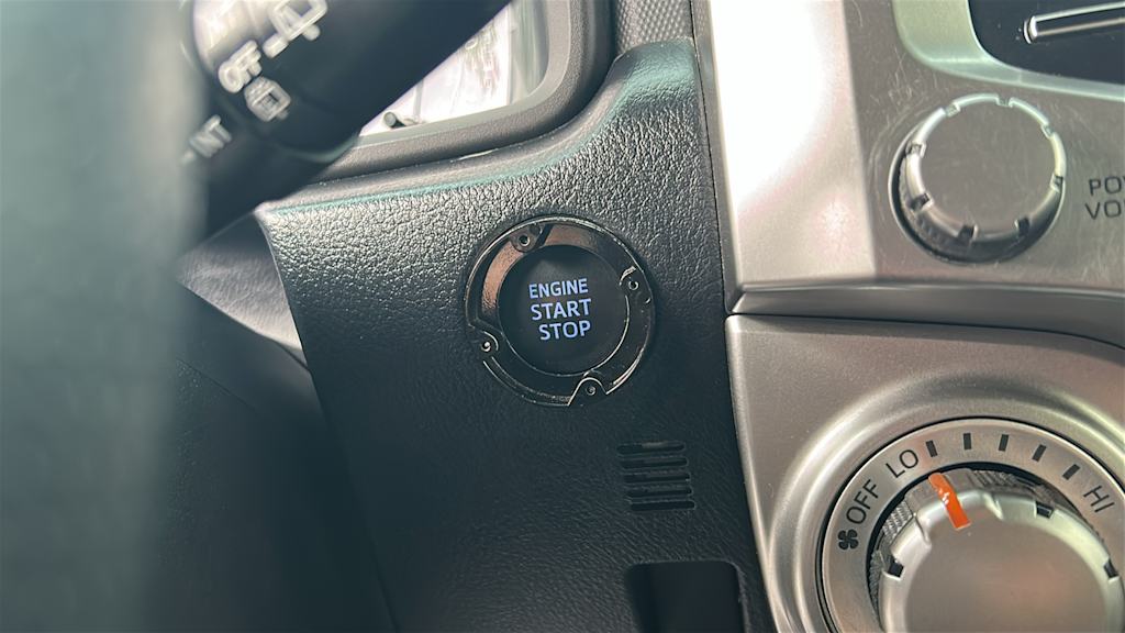 Thumbnail: 2020 Toyota 4Runner - 25