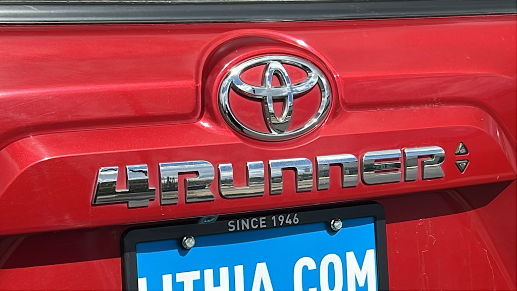 Thumbnail: 2021 Toyota 4Runner - 7