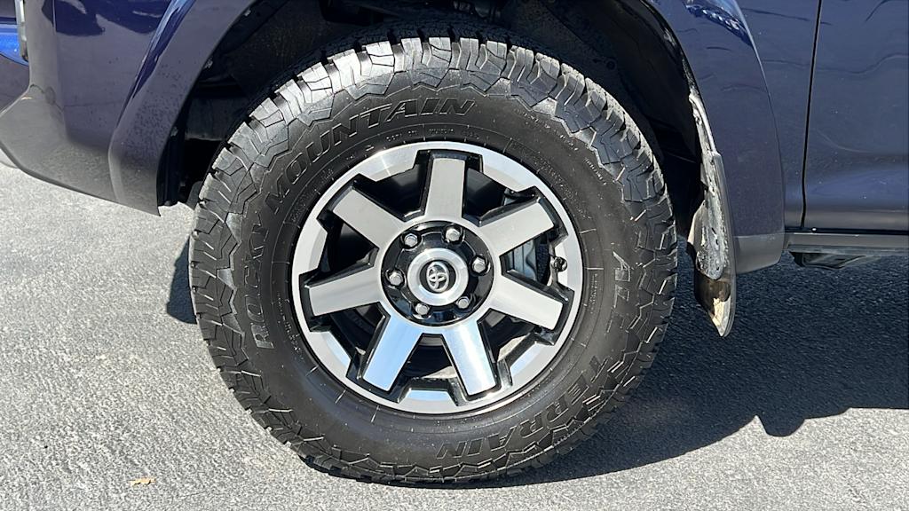 Thumbnail: 2021 Toyota 4Runner - 8