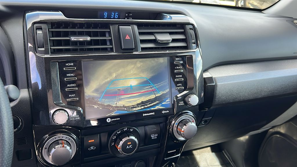 Thumbnail: 2021 Toyota 4Runner - 24