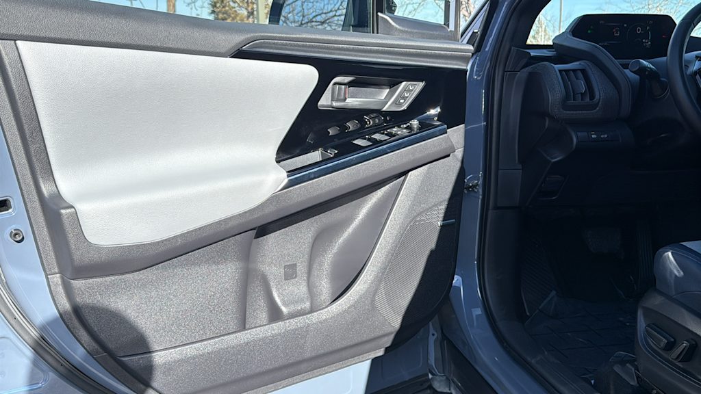 Thumbnail: 2023 Subaru Solterra - 29